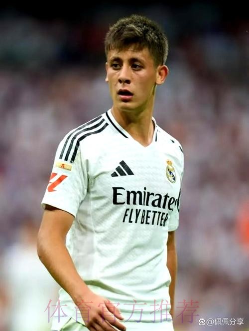 马卡：贡萨洛未得皇马将近分配 面临2选1抉择