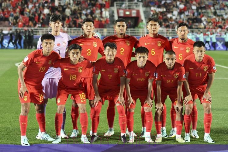 亚洲杯首战 中国队0:0塔吉克斯坦队